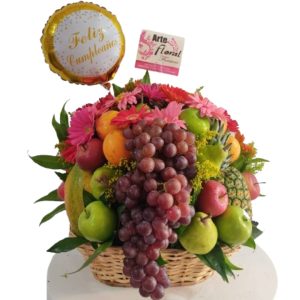 Arreglo frutal en canasta Floristeria cali