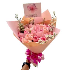 Arreglo buchon en rosas rosadas- floristeria cali