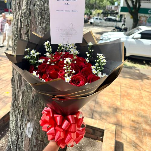 Ramo buchon rosas rojas-Floristeria cali