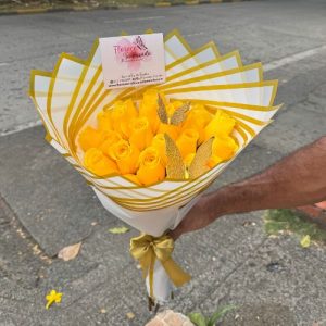Ramo buchon en rosas amarillas- Floristerias en cali