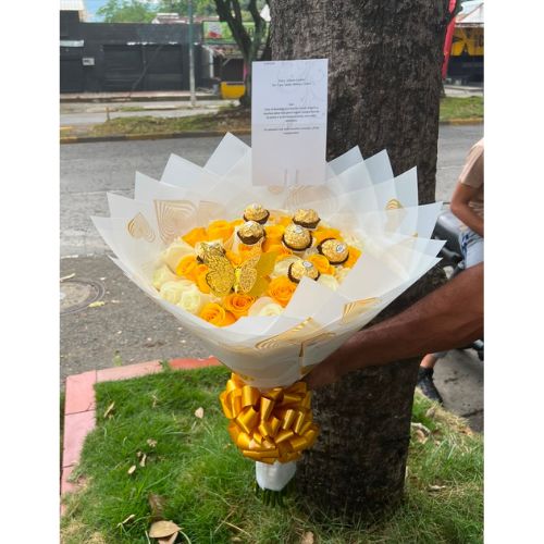 Ramos buchón con chocolate ferreros - floristeria cali