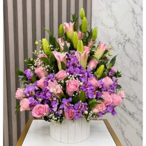 Arreglo floral de rosas, lirios y orquideas- floristeria en cali